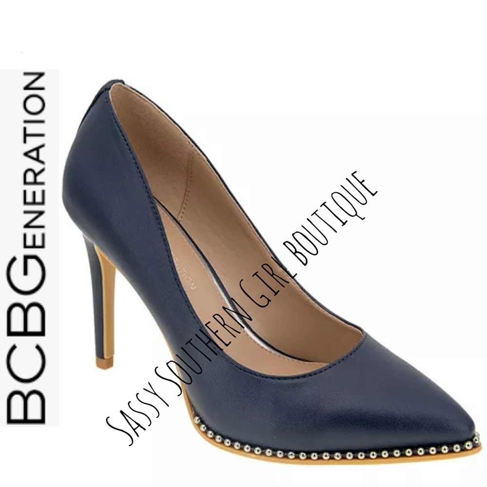 🆕⭐ BCBGeneration navy studded pumps